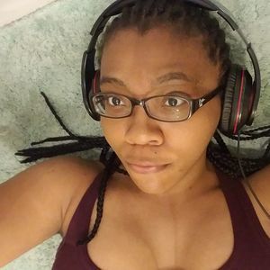 Meet your Posher, Brittney